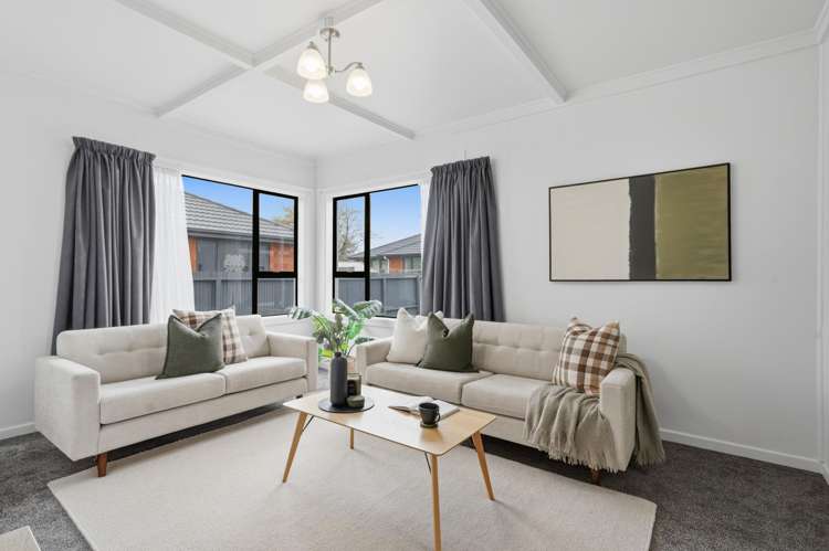 311 Crinan Street_3