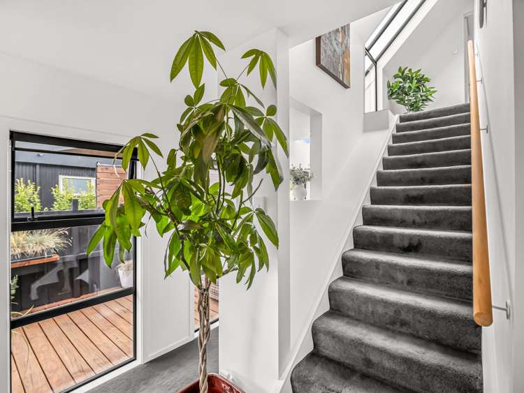 151 Rocking Horse Road Southshore_19