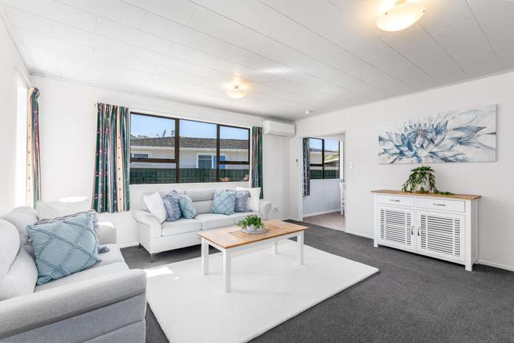 10 Indiana Grove Totara Park_1