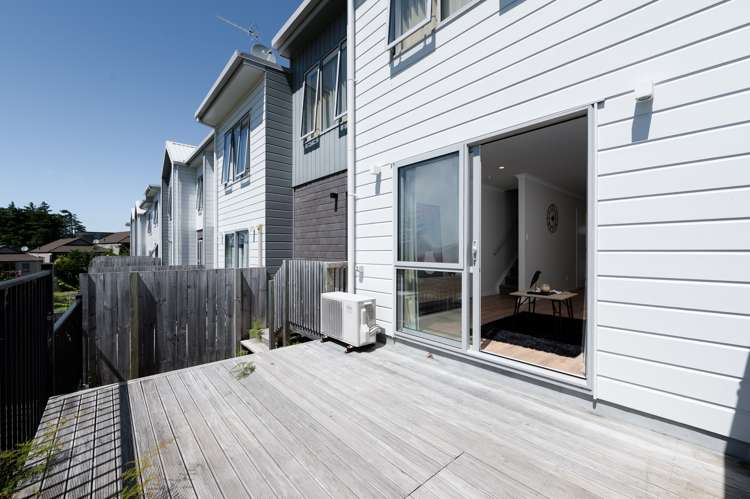 10/19 Ruakiwi Road Hamilton Lake_13