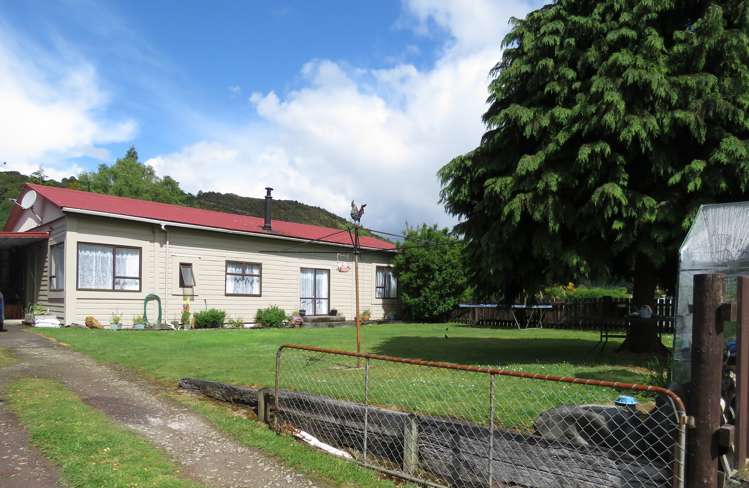 28 Munson Street Reefton_14