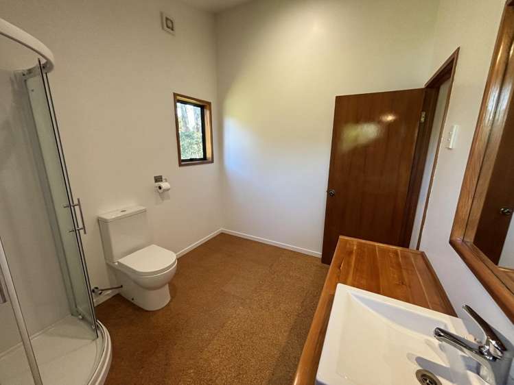 121A Forest Hill Road Henderson_10