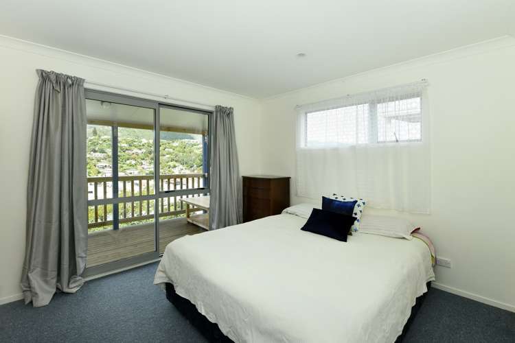 22 Saint Lawrence Street Toi Toi_9