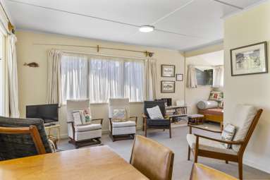 1 and 2/12 Kereru Street_4