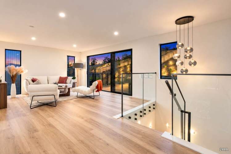 242F, 244D West Hoe Heights_3