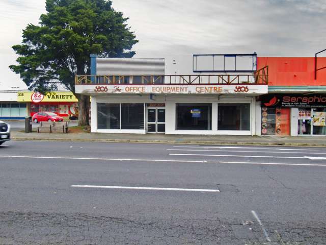 PAPATOETOE ROAD FRONTAGE SHOP
