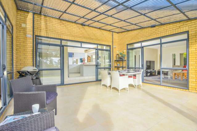 99 Kyle Road Greenhithe_4