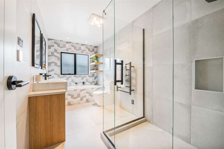 46 Tinaku Road Flat Bush_20