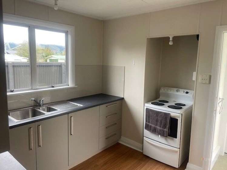 8 Holmes Street Waimate_2