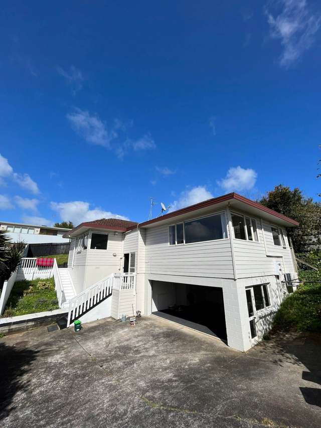 Sunny and quiet Family home