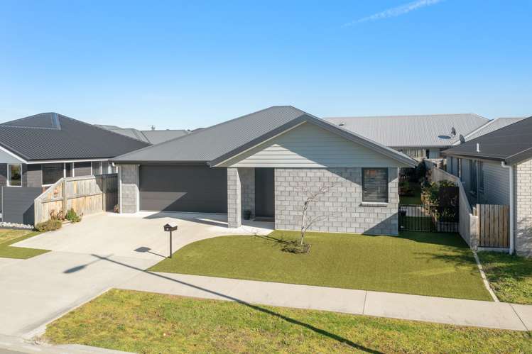 4 Catalina Crescent Burleigh_18