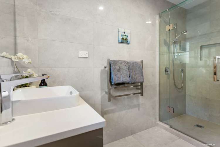 14 Manutara Avenue Forrest Hill_9