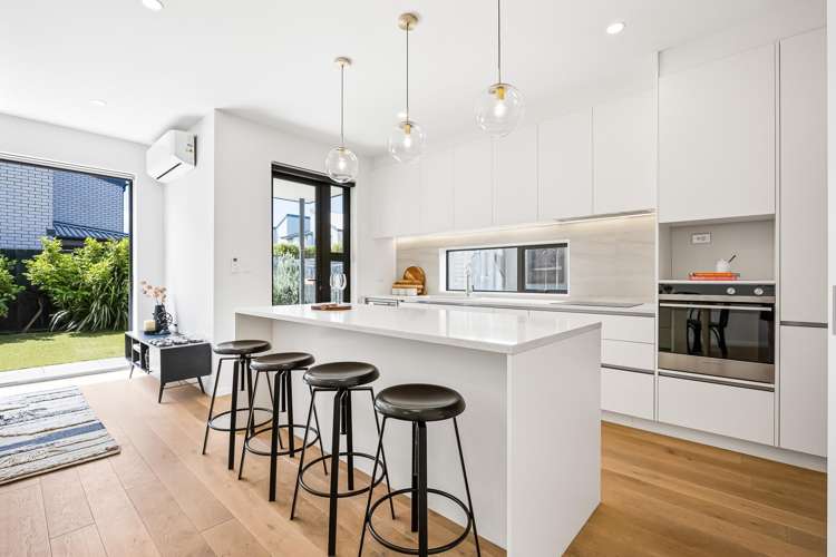 6 Desalt Drive Hobsonville_1