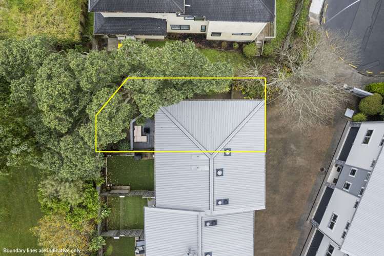 12/13 Kaihu Street Northcote_12