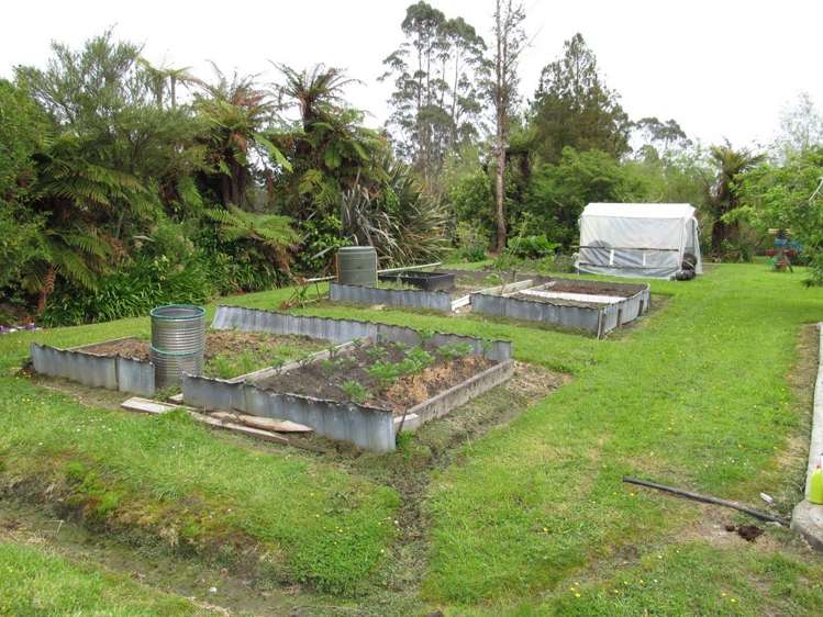 29 Neighbours Street Waimangaroa_17