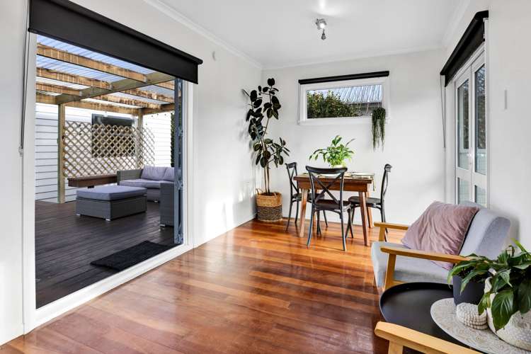 16 Karaka Street Hawera_12