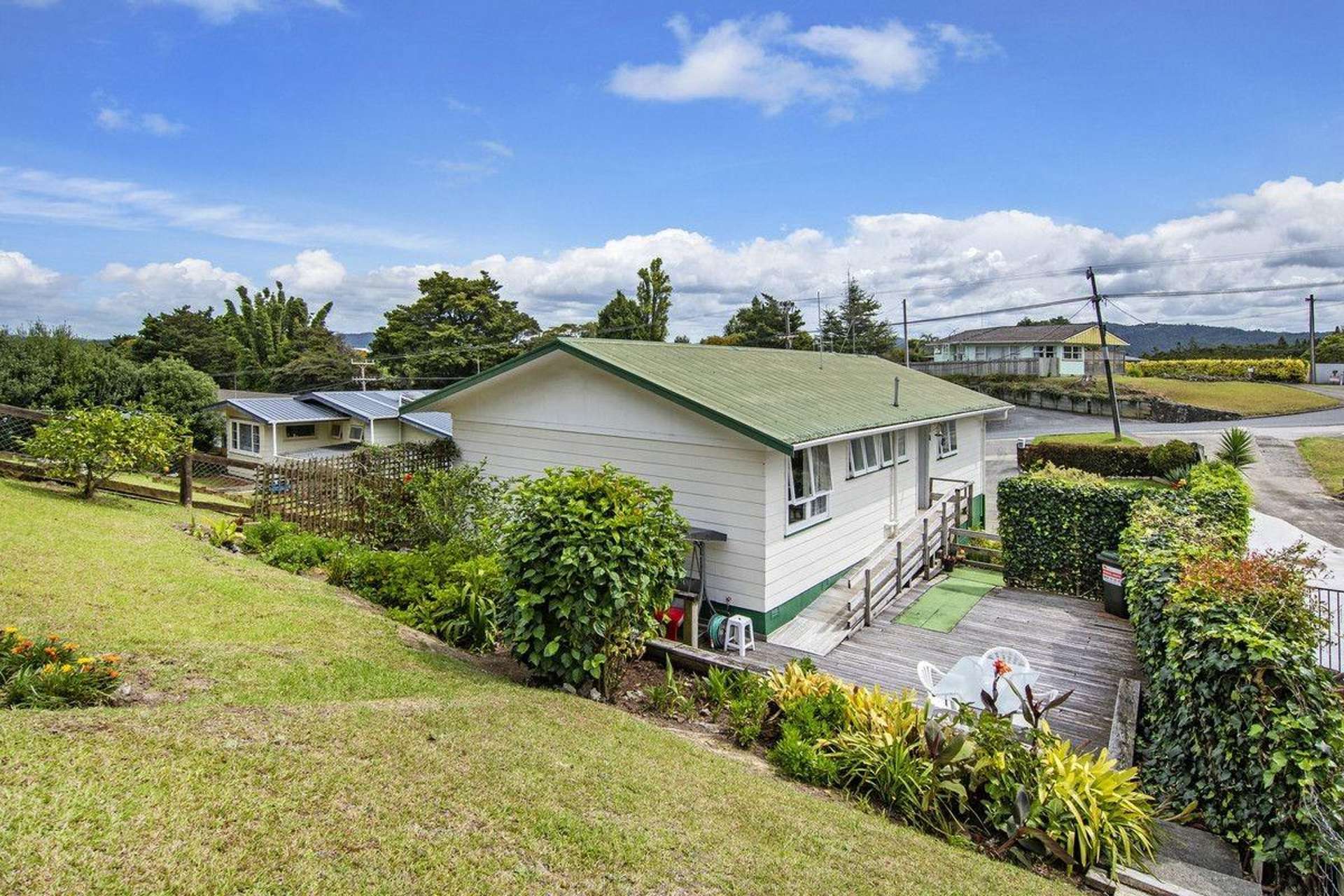 32 Memorial Drive 11618_0