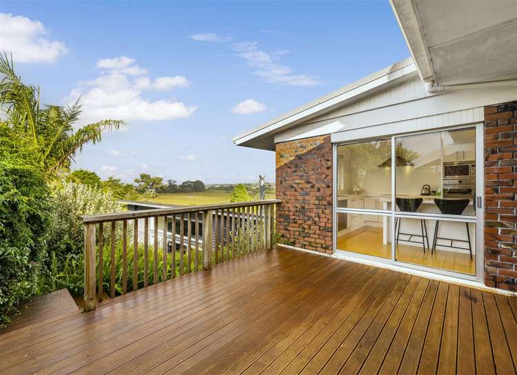 17 Edgerton Road Te Atatu Peninsula_24