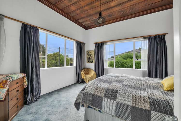 18 Pembroke Road Stratford_14