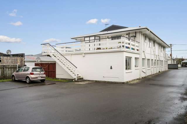 Sunny one bedroom in Petone