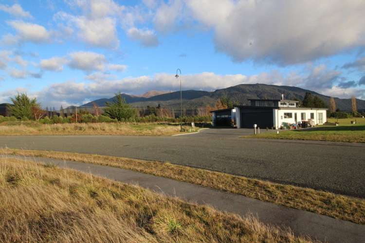 64 Dusky Street Te Anau_2
