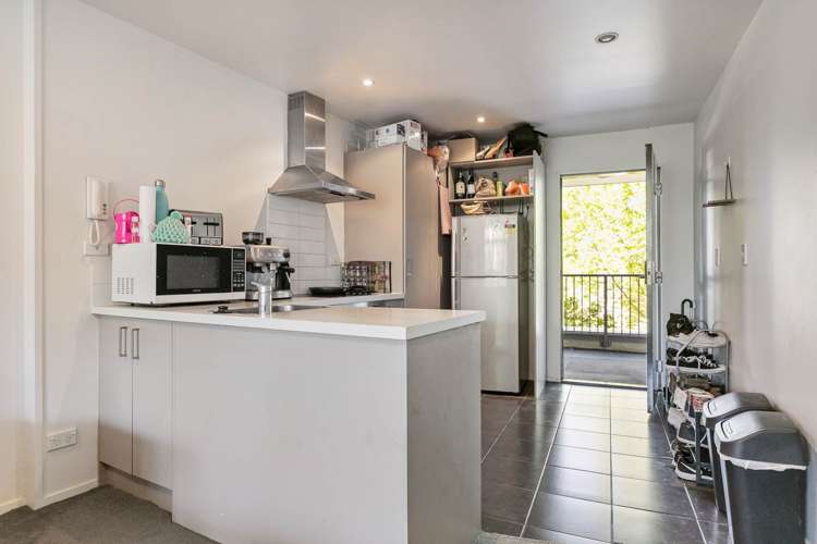 1c/6 Piwakawaka Street Eden Terrace_13