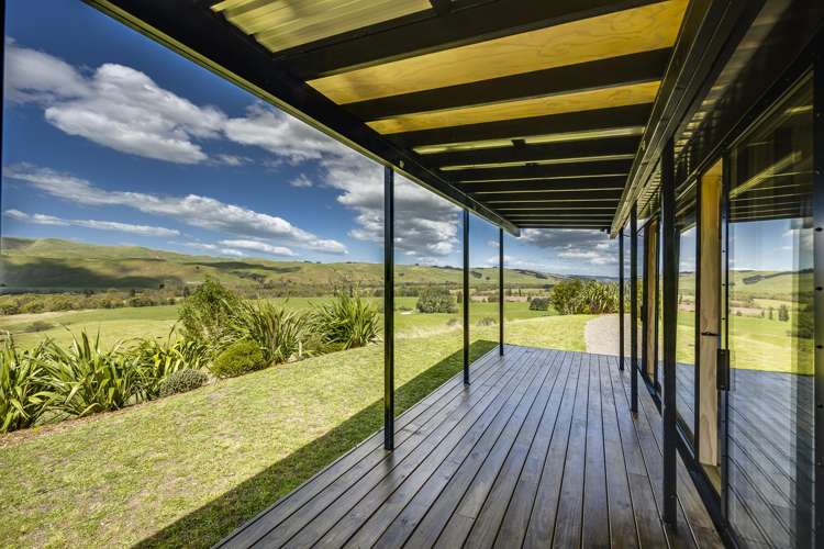 2564 Middle Road Poukawa_7