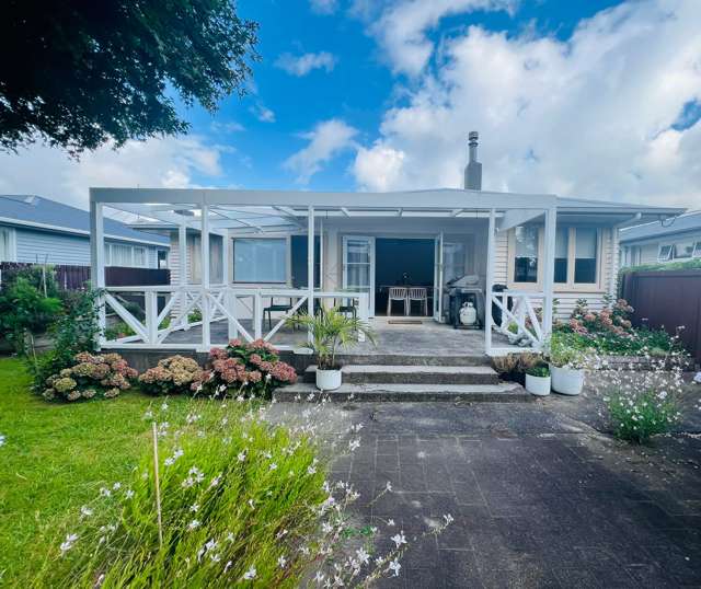 Short Term Rental - 6 Months | Semi Furnished | Matua