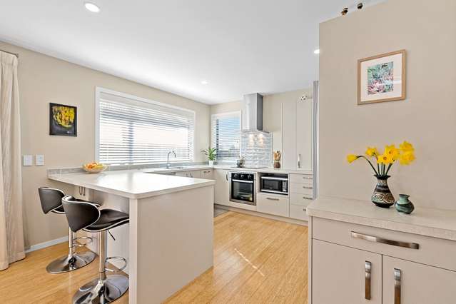 4 Catalina Crescent Burleigh_4