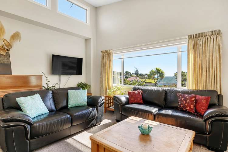 7 View Road Titahi Bay_10