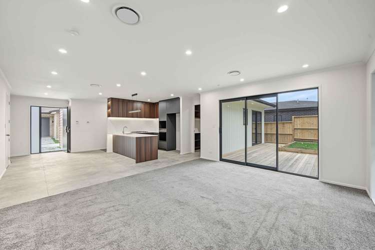 11,13,15 Mamaku Road Waiuku_17