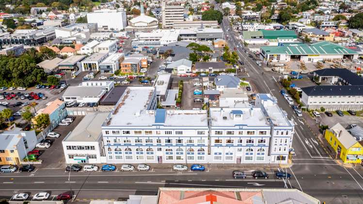26/127 Saint Aubyn Street New Plymouth Central_24