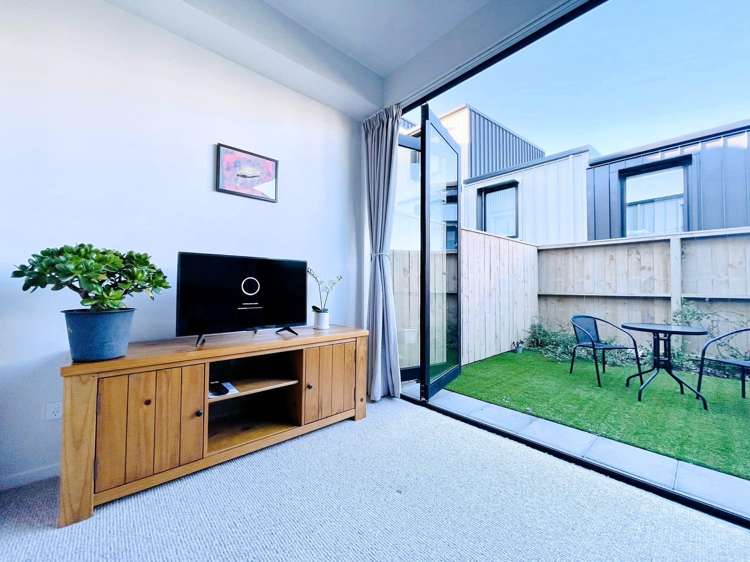 52/406-426 Great North Road_2