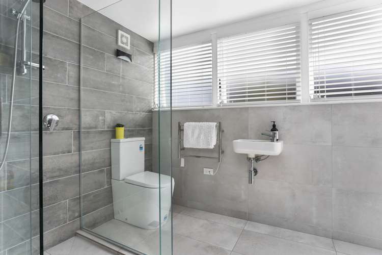 1b Churchill Road Murrays Bay_12