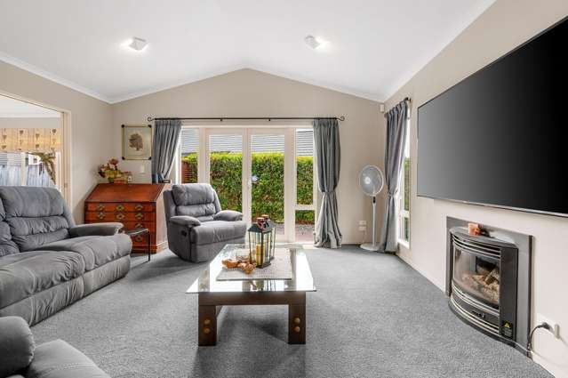 76 Saint James Drive Huntington_1