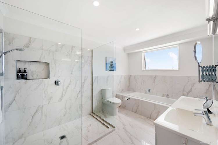 8 Spyglass Street Red Beach_14