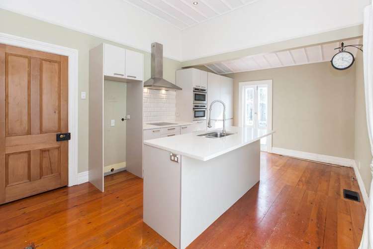 12 Mount Smart Road Royal Oak_4