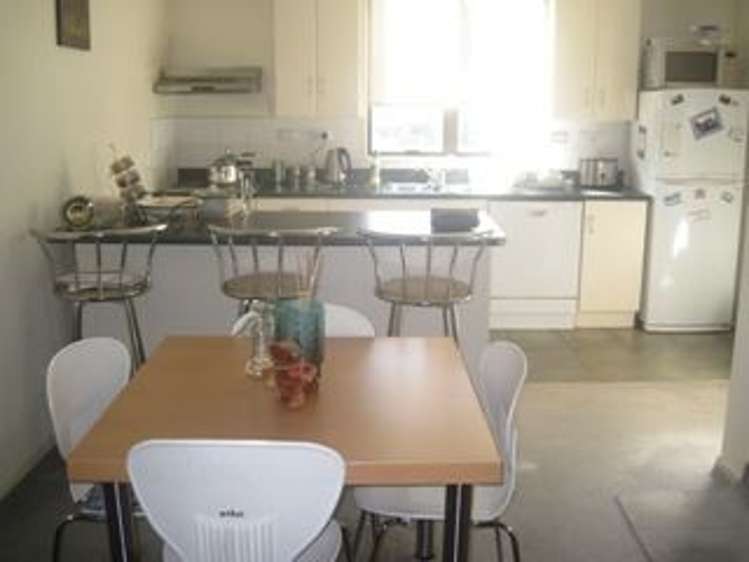 6/27 Rossmay Terrace Mount Eden_3