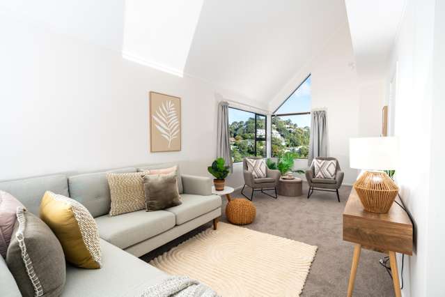 Spacious 5-beds! -Opportunity & Seriously Selling!