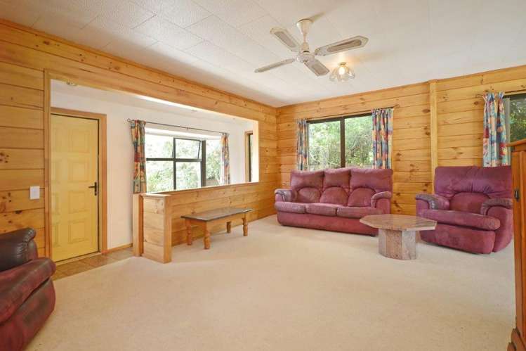 33 William Benton Street Featherston_3