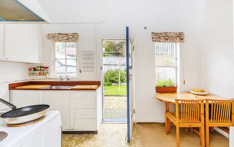 3 Royal Street Berhampore_5