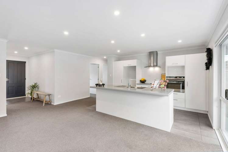 3 Harry Close Warkworth_18