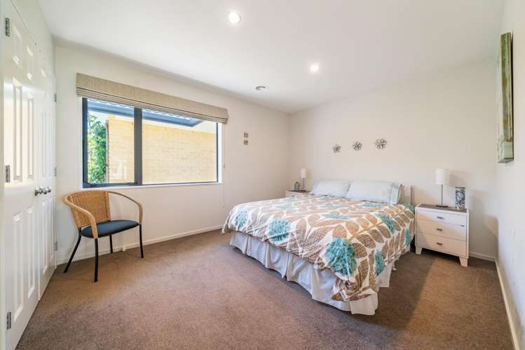 5 Ormrod Grove Riverstone Terraces_16