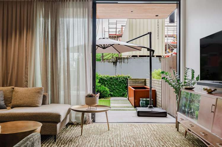 1/109 Clyde Street Hamilton East_1