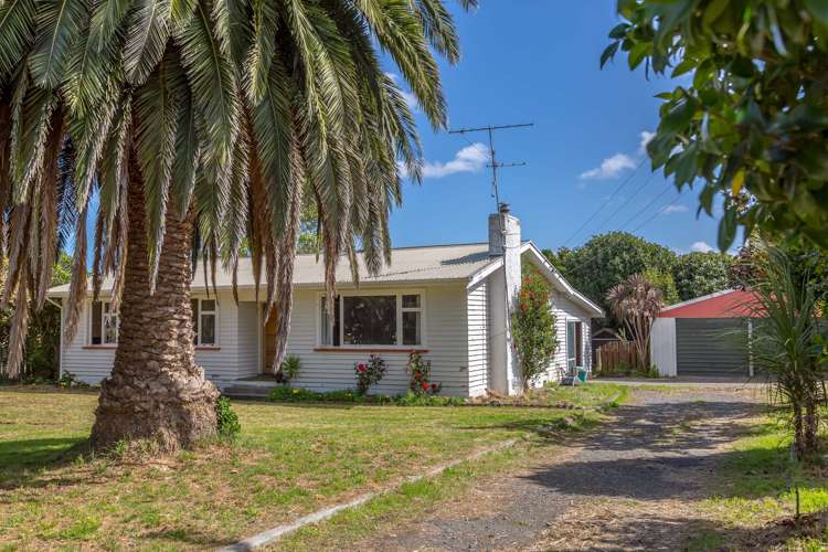 2752 Lake Ferry Road Pirinoa_13