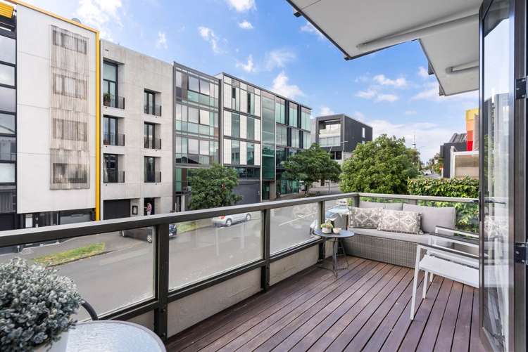 1b/10 Crummer Road Grey Lynn_13