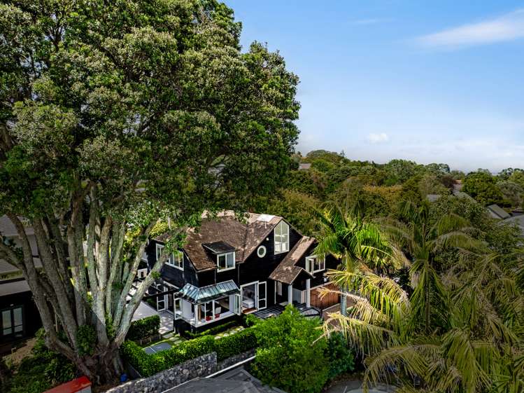 23c Claude Road Epsom_18