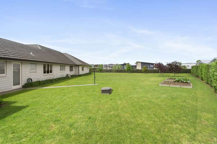 49 Baxter Michael Crescent Cambridge_31