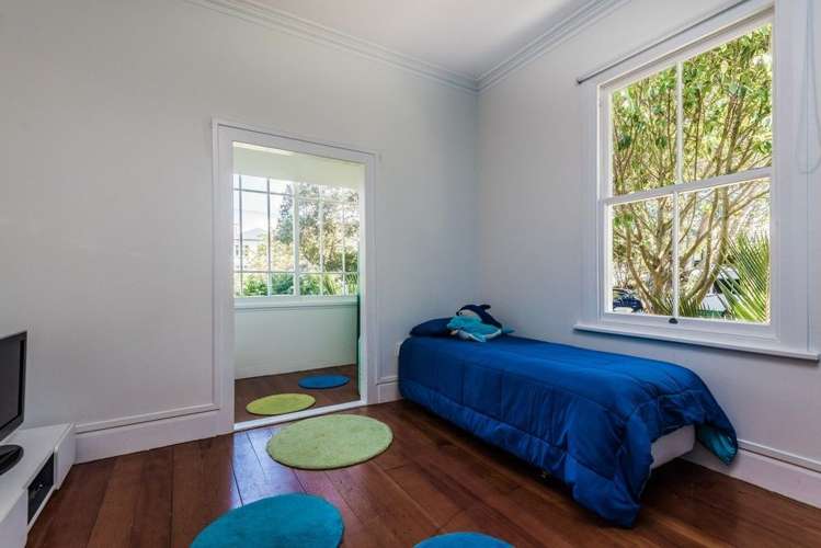 2 Arawa Avenue Devonport_16