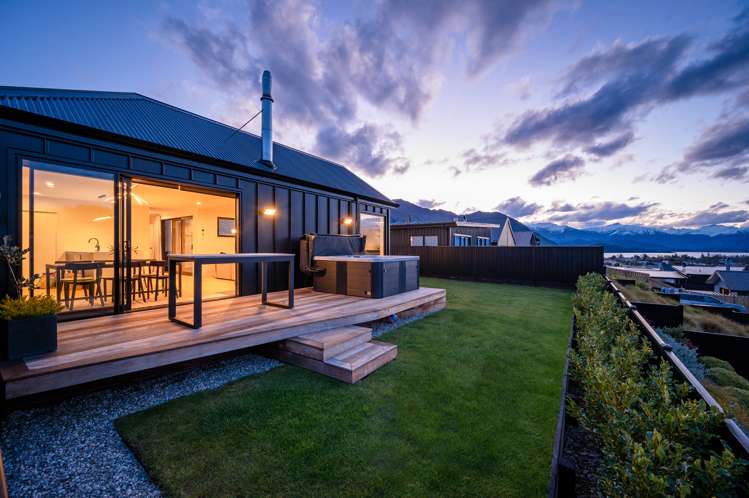 2 McNeil Crescent Wanaka_0